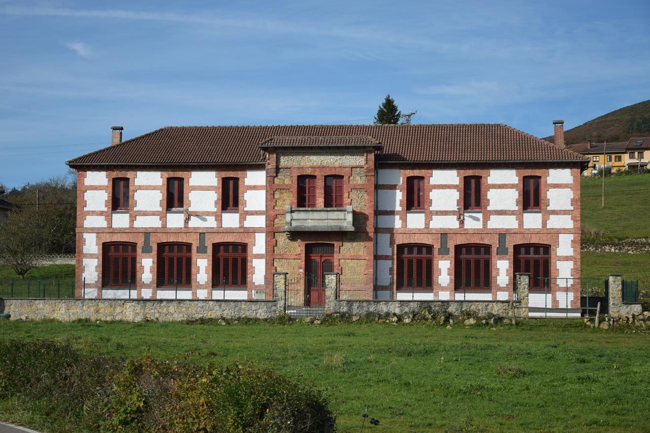 Albergue Familiar De Pintueles Piloña Exterior foto
